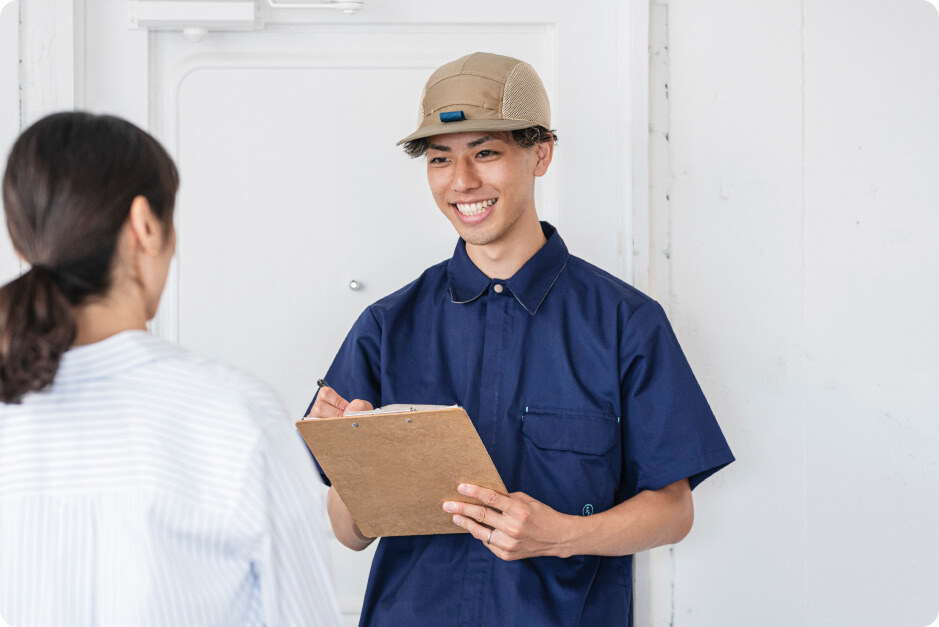 スタッフがお客様にヒアリングしている写真